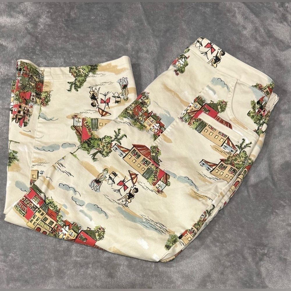 ~Chico's City Scene Capri Pants